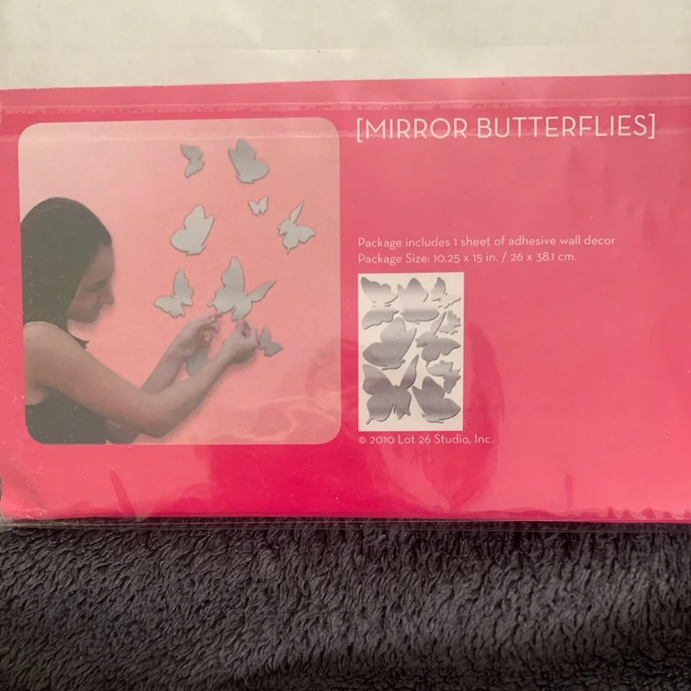 NWT Kohl’s Add Heres Mirrored Butterflies adhesive reflections decor